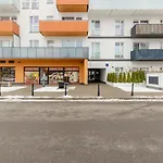 Loft Apartment With Parking In Warsaw By Noclegi Renters