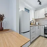 Rentplanet - Apartament Syreny