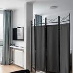 Metro Swietokrzyska Comfort Apartment