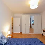 Bright And Elegant Apartment In The Green Area!