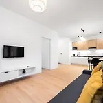 Chlodna Cosy Apartment