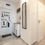 Comfy Place In The Heart Of Warsaw. Biz&Travel.