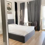 Bliska Wola Expo Central Apartment