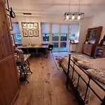 Apartament Czerwone Maki