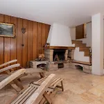 Huge Luxury House - 6 Floors-6 Bedrooms- Center