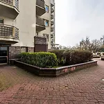 Goclaw Retreat With Balcony - River & Park Nearby - By Rentujemy