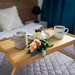 Goclaw Retreat With Balcony - River & Park Nearby - By Rentujemy