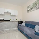 Studio With Balcony 180 M To The Royal Baths By Noclegi Renters