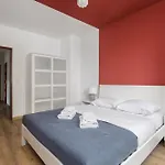 Metro Wilanowska Apartment With Spa