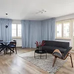Metro Wilanowska Apartment With Spa