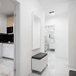 D&K Apart 1 Sierpnia 32A