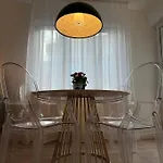 Glamour Apartment In Ochota