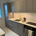 Glamour Apartment In Ochota