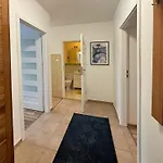 Smooth Life Apartment