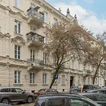Spacious Vintage 1930\'S Inspired Apartment By Noclegi Renters