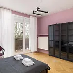 Odynca Business Center Apartment