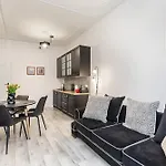 Superapart Targowa 21, Praga