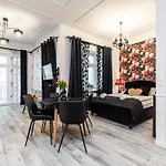 Superapart Targowa 21, Praga
