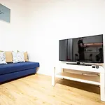 Spacious Apartment With 3 Meter Ceilings, Powisle, The Old Town