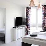 Labo Apartment Graniczna