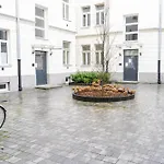 Mokotowska 7