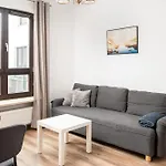 Metro Plocka Cosy Apartment
