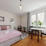 Cardamon Apartment City Center