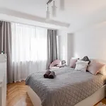 Central Warsaw Apartment - Great Location- Warsaw Stays - Old Town - Anielewicza