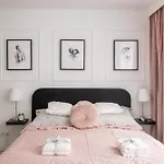 Air-Conditioned Gatawaystudio 900M From Central Station, Parking On Site