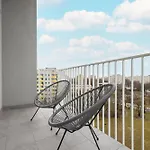 Stylish Apartment With Balcony 7Th Floor By Noclegi Renters