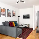 Solec Vistula Apartment