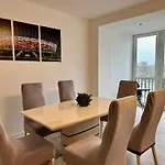 Apartament Stadion - Duzy Apartament Blisko Stadionu Narodowego W Warszawie.