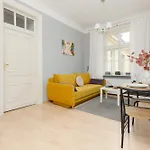 Sunny Studio Lwowska Street Metro By Noclegi Renters