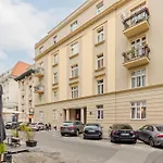 Sunny Studio Lwowska Street Metro By Noclegi Renters