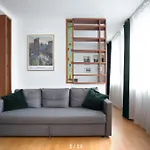 Spacious Quiet Apt Close To The Belvedere Palace