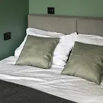 Muranow Modern Apartment With Balcony Ecru Wwa70