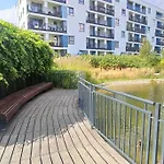 Comfy, Familly Friendly Apartment. Balcony. Garage.