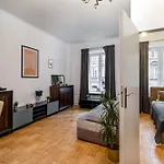 Close-Ga - Old Town - Comfortable 4 Bedrooms - Freta