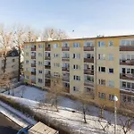 Warszawa Bright 2-Bedroom Apartment By Noclegi Renters