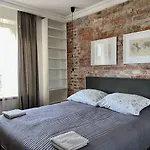 Modern Flat In The Centre - By Hik Apartments