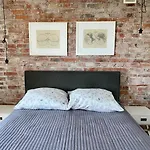Modern Flat In The Centre - By Hik Apartments