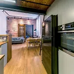 Warsaw Concierge Metro Loft