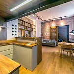 Warsaw Concierge Metro Loft