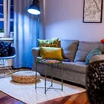Elegant And Cozy In The Amazing Part Of Downtown