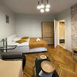 Fancy Life Apartment