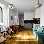 Warsaw Suite Near River - 58M2, Balcony, Metro - By Rentujemy