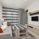 Lazurowa Street Warsaw Parking & Balcony By Noclegi Renters