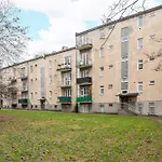 Old Town Colourful Apartment