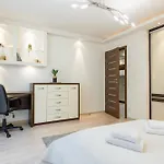 Central Warsaw Apartment - Great Location- Big And Charming Apartment - Grzybowska 5