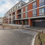 Wilanow Holzera Elegant Apartment With Sauna, Gym & Parking By Noclegi Renters